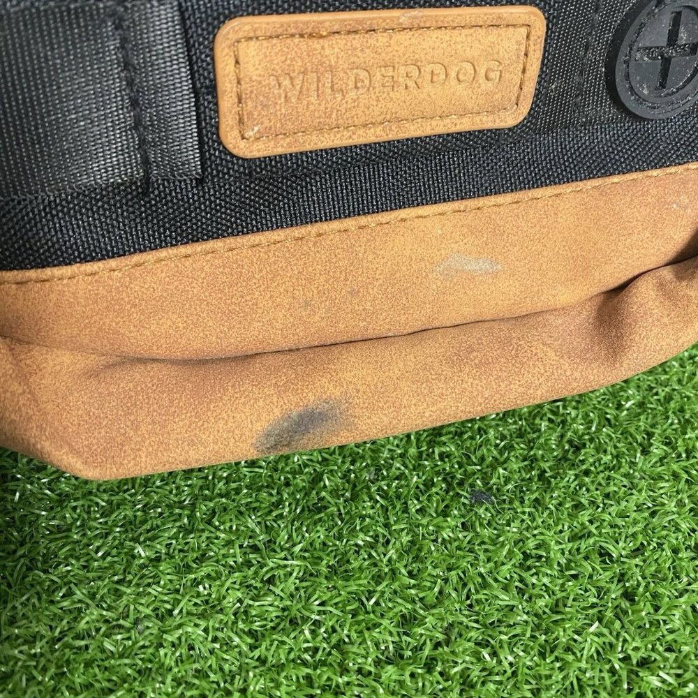 Wilderdog Fanny pack Black and Tan Canvas Waist Pack - Picture 2 of 9